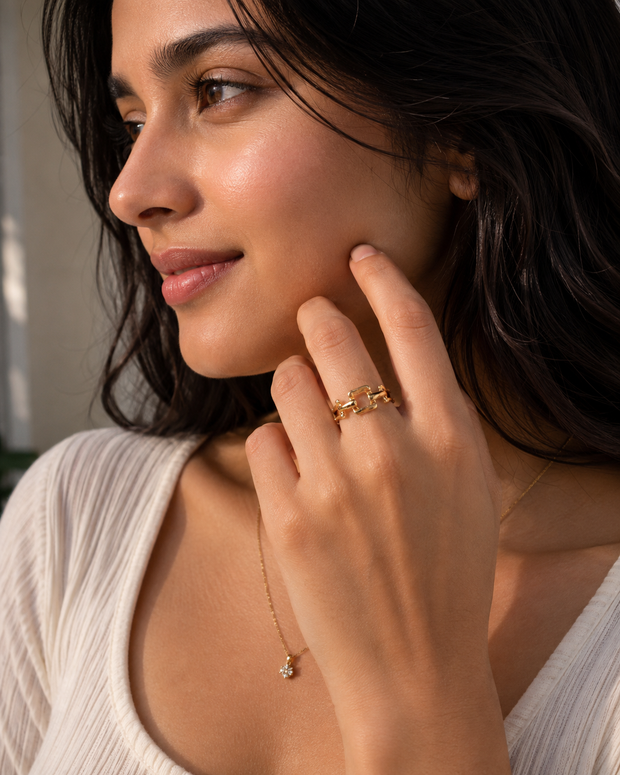 Elegant Interlocking Gold Ring ✨