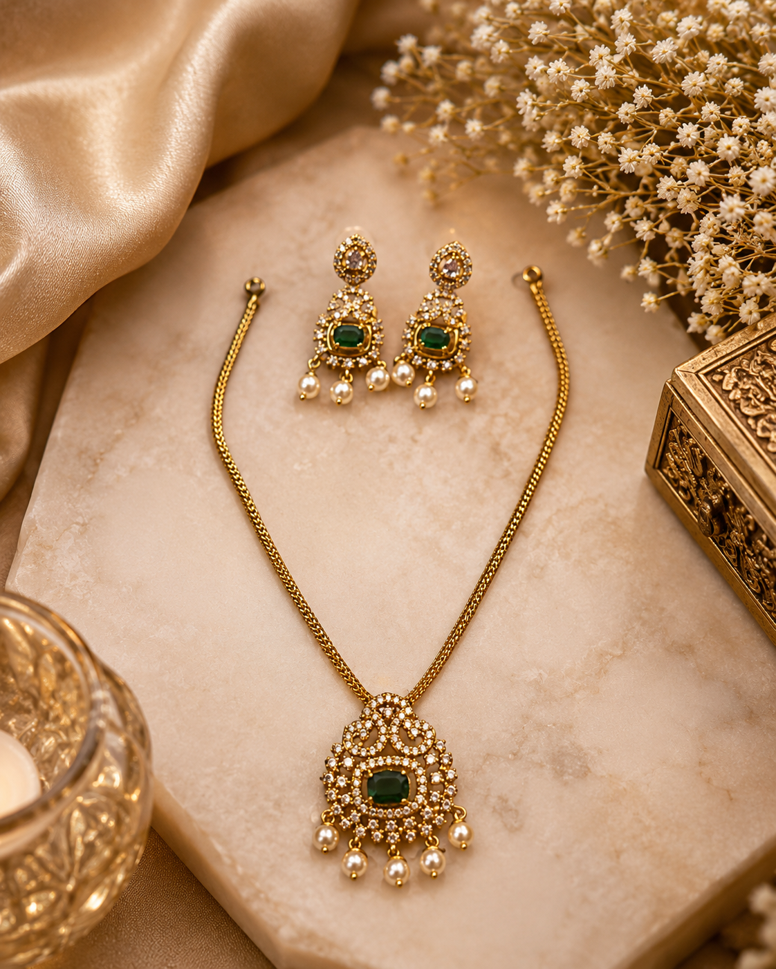 Emerald Pearl Designer Pendant Necklace Set