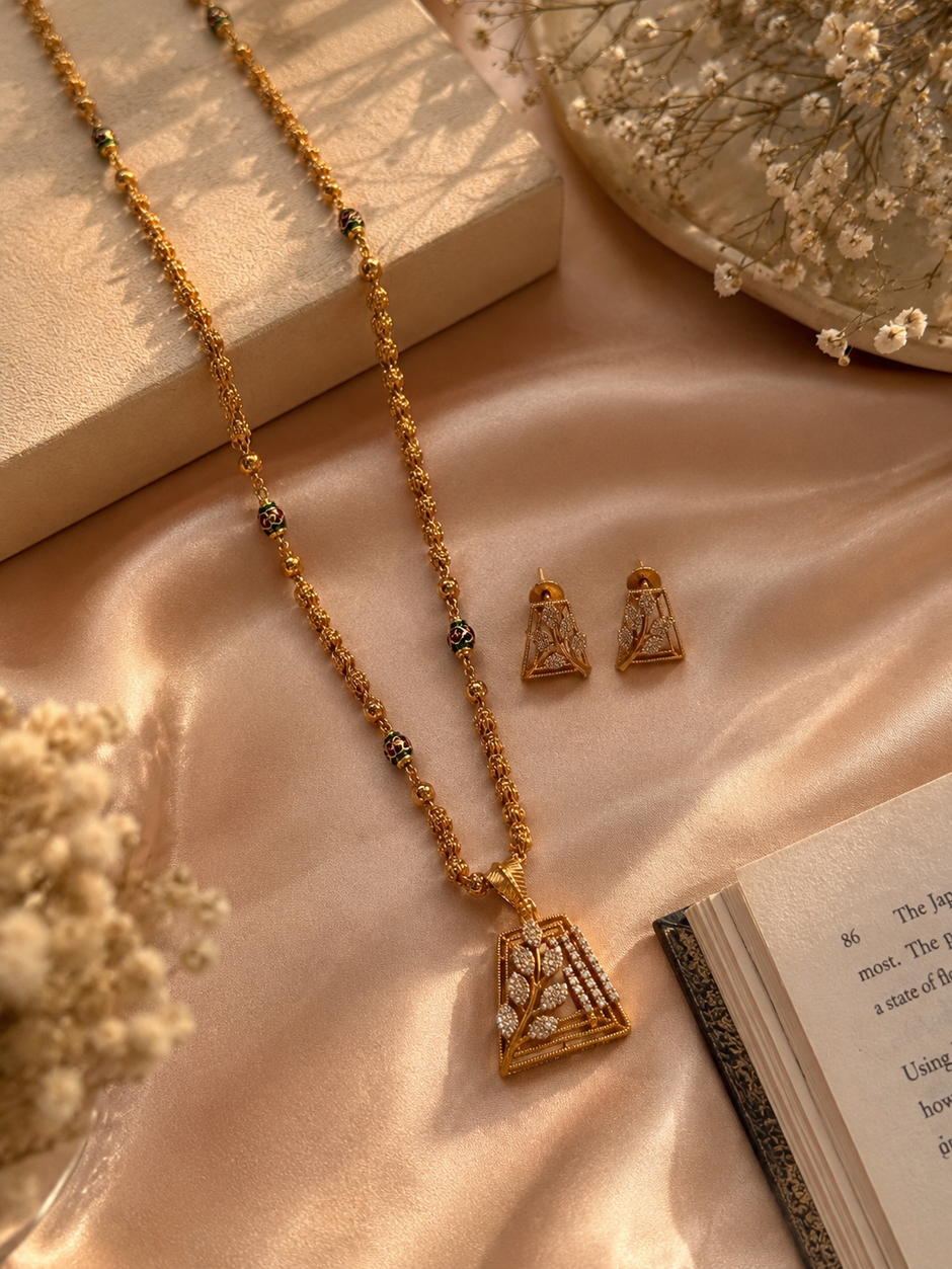 Diamond Inspired Detachable Pendent Set