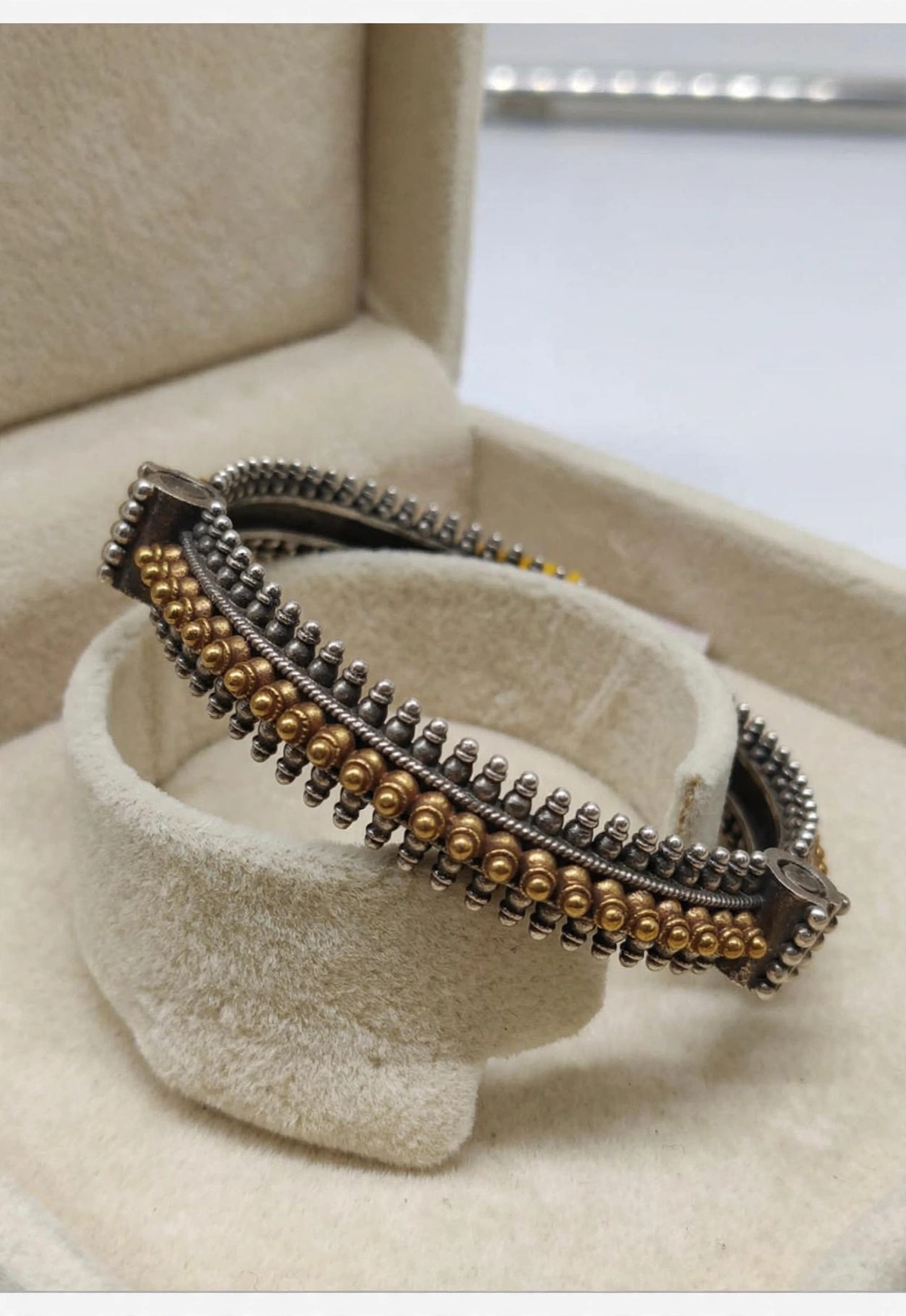 German Silver Screw-Type Kada Bangle