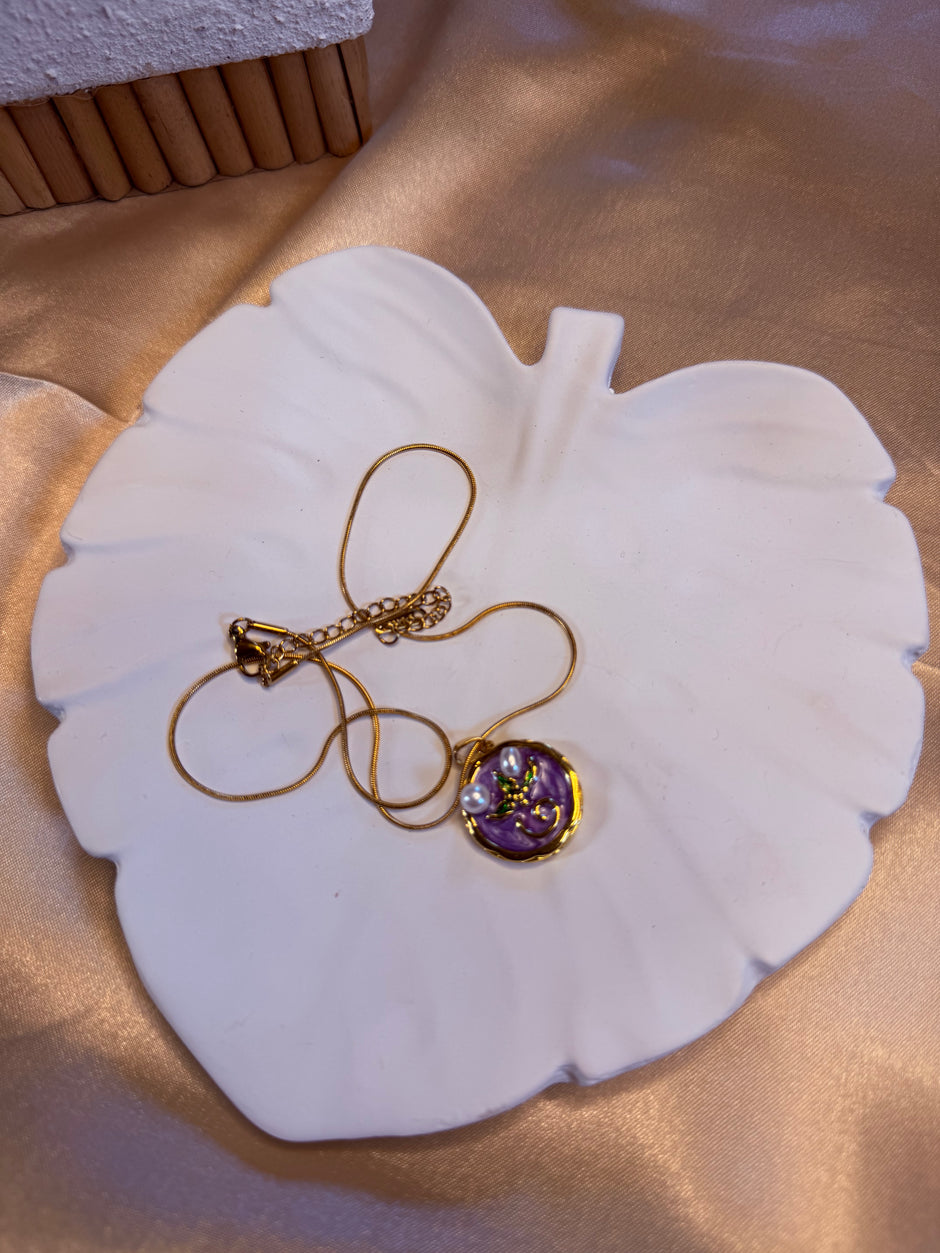 Elegant Charm Pendent Chain