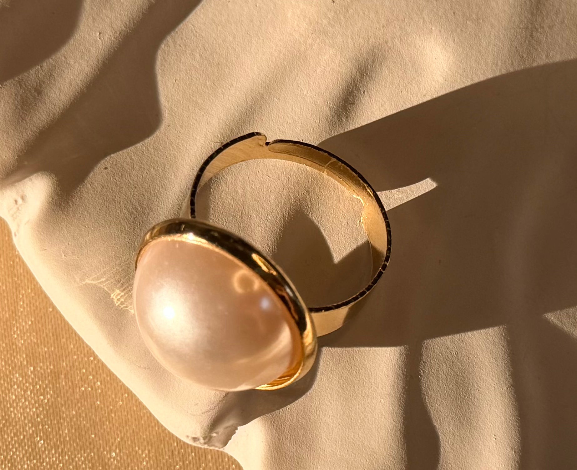Elegant Pearl Statement Ring ✨
