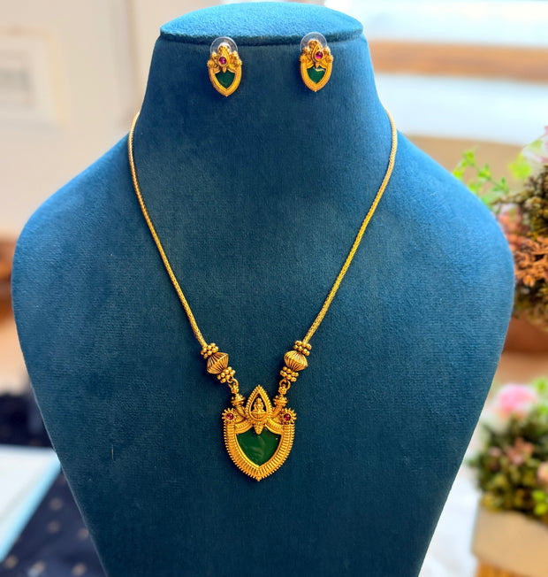 Elegant Neck Set