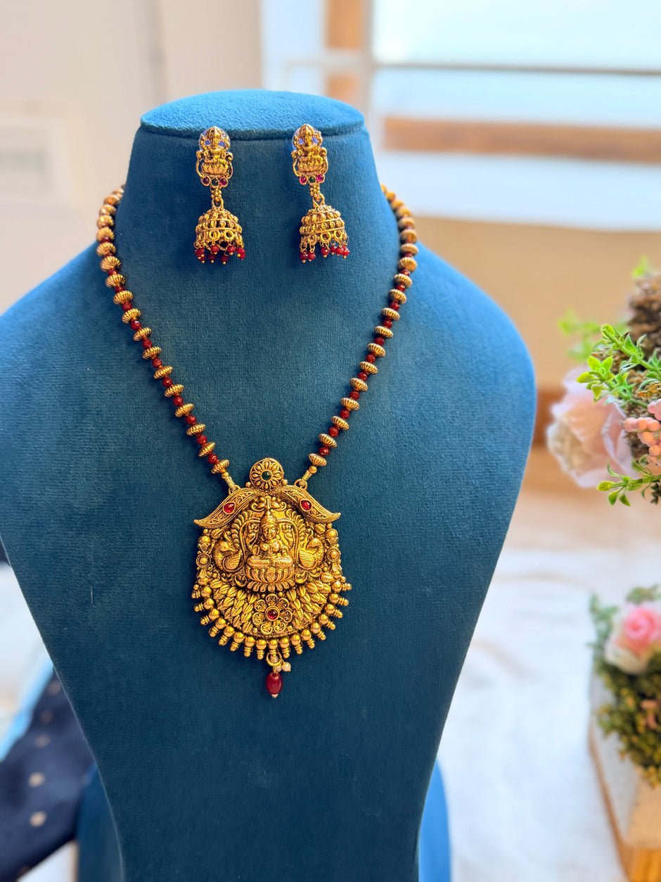 Lakshmi Marroon Beaded Neck Set