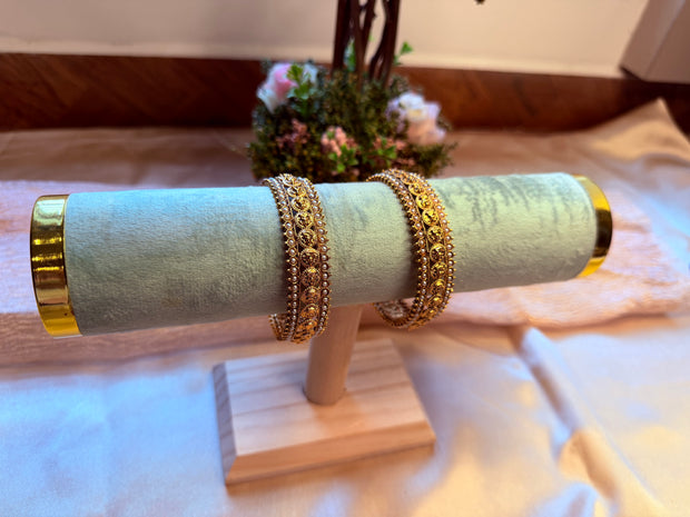 Antique Pearl Bloom Bangles