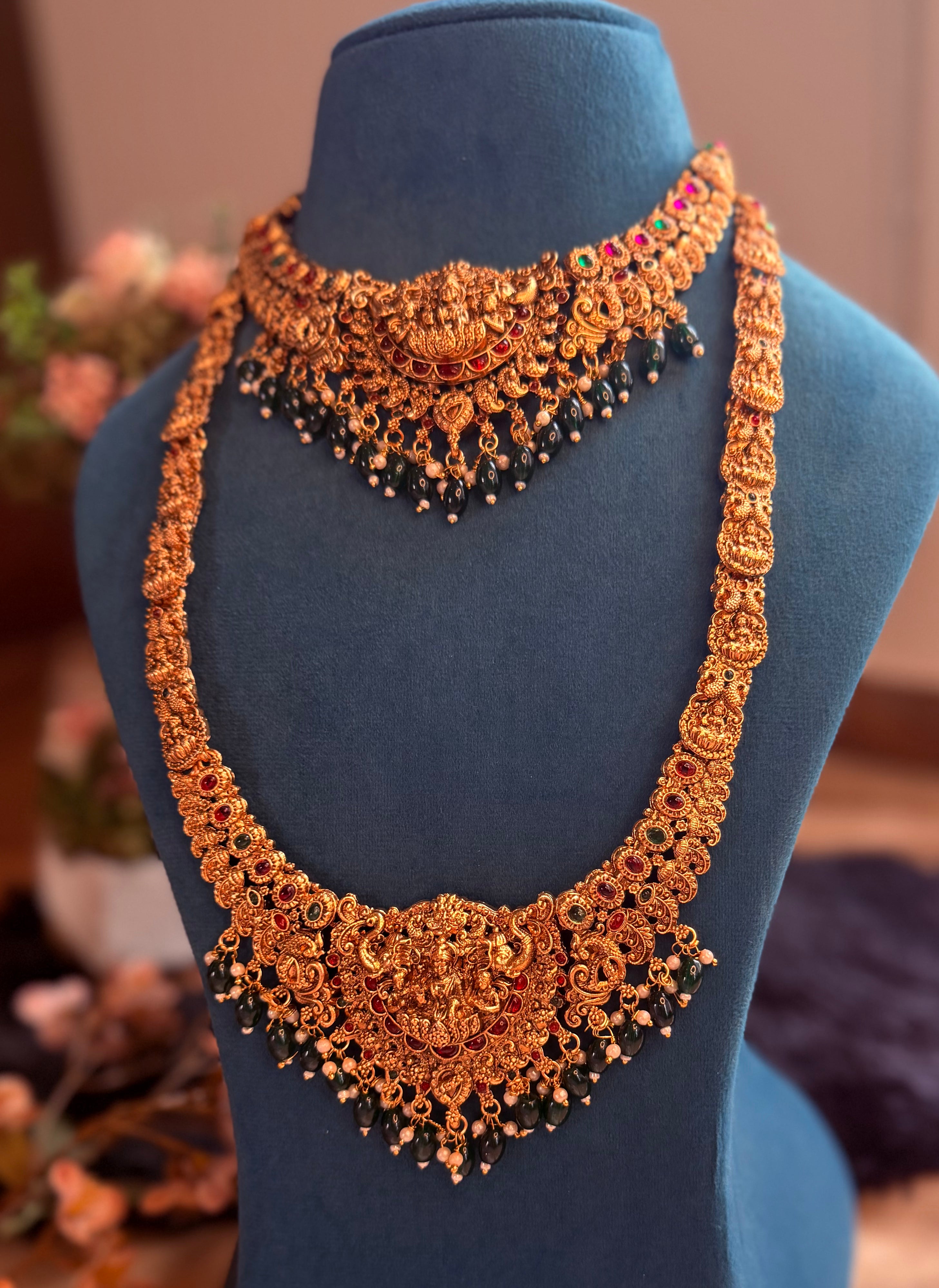 Grand Lakshmi Temple Jewellery Set