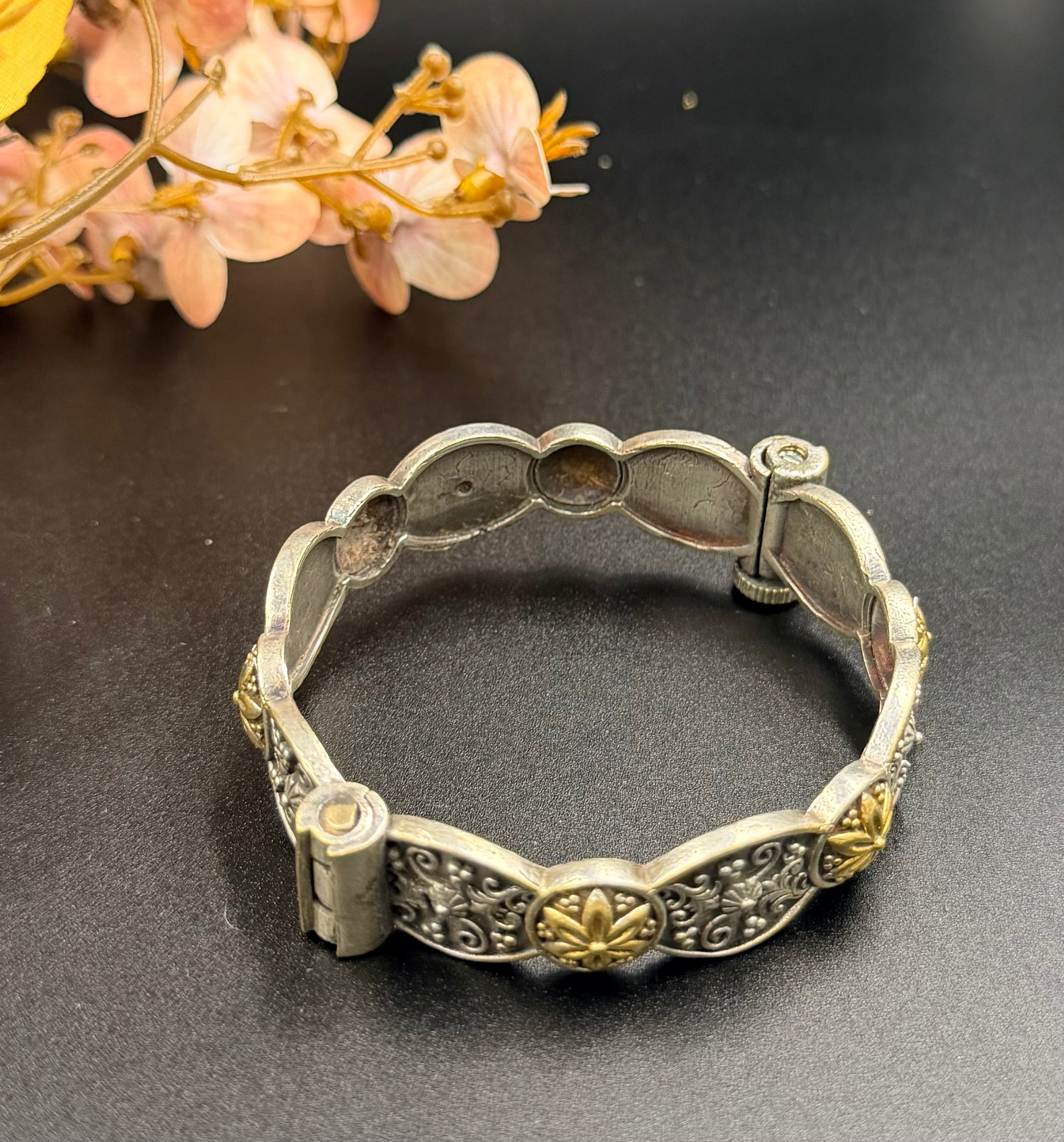 German Silver Floral Screw-Type Kada Bangle