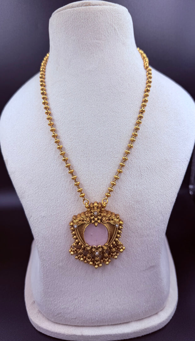 Antique Rose Pink Stone Neckset