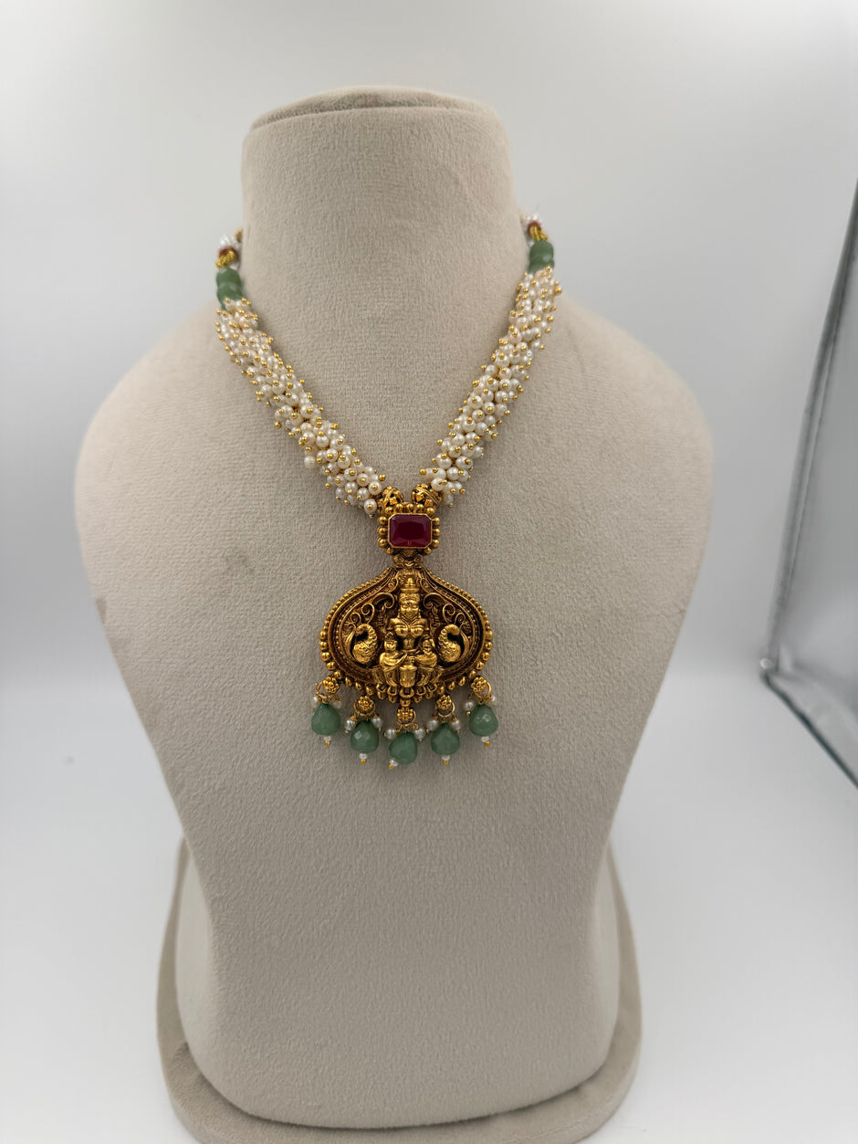 Green Pearl Antique Necklace Set
