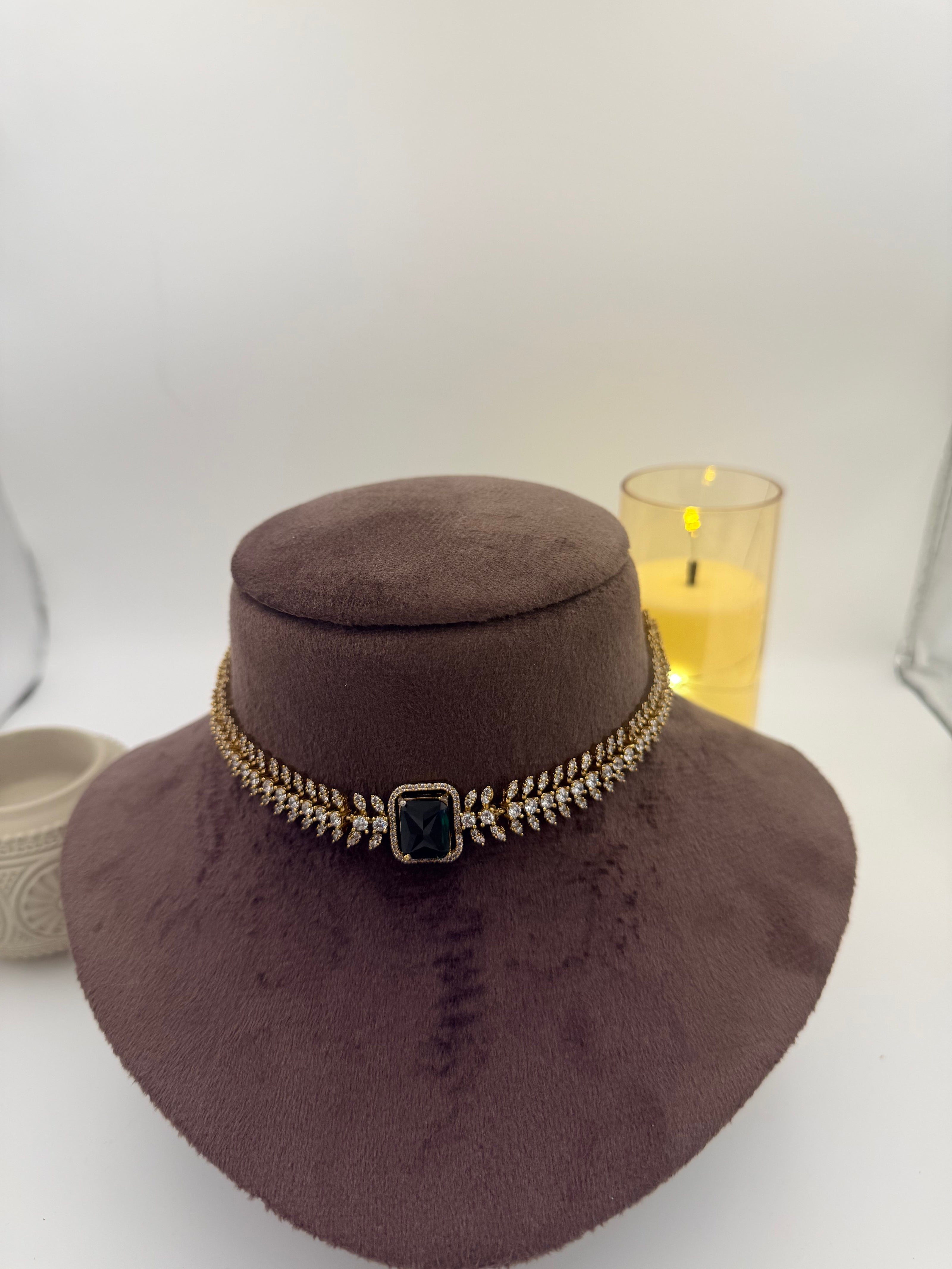 Emerald Leaf Choker Set
