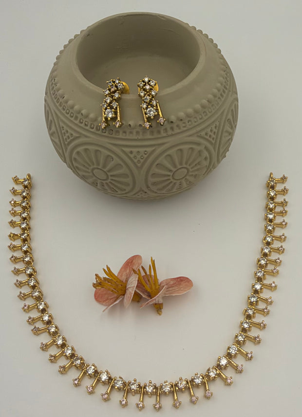 Diamond Look Dainty Necklace Set