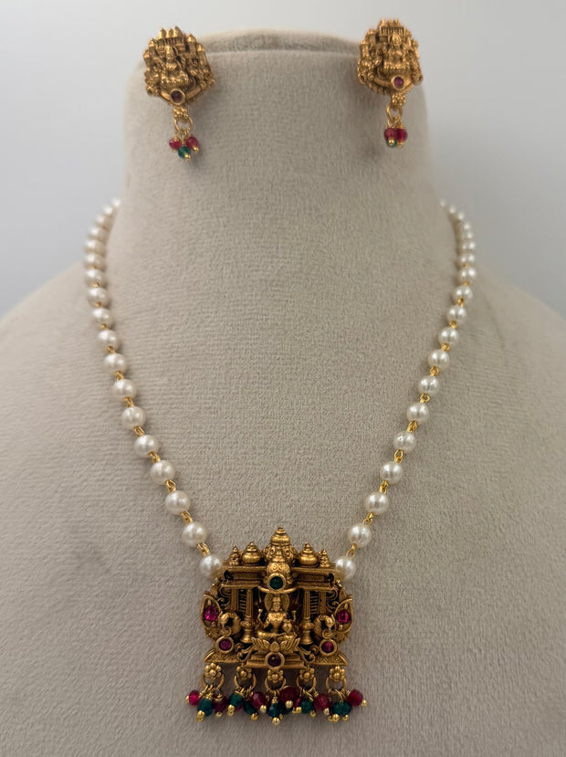 Antique Temple Pearl Necklace Set