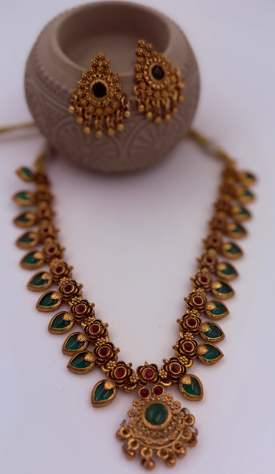 Royal Heritage Green & Ruby Necklace Set