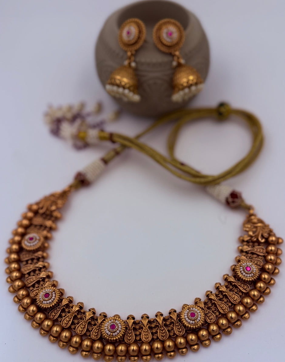 Royal Kundan Antique Gold Choker Set