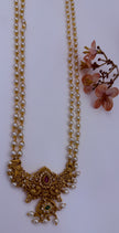 Royal Pearl Neck Set with Intricate Pendent