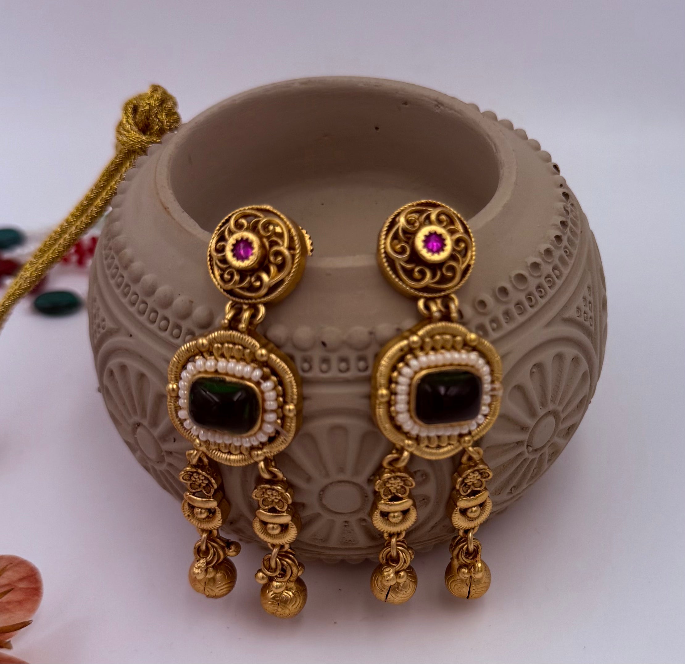 Kundan Style Pearl Necklace Set
