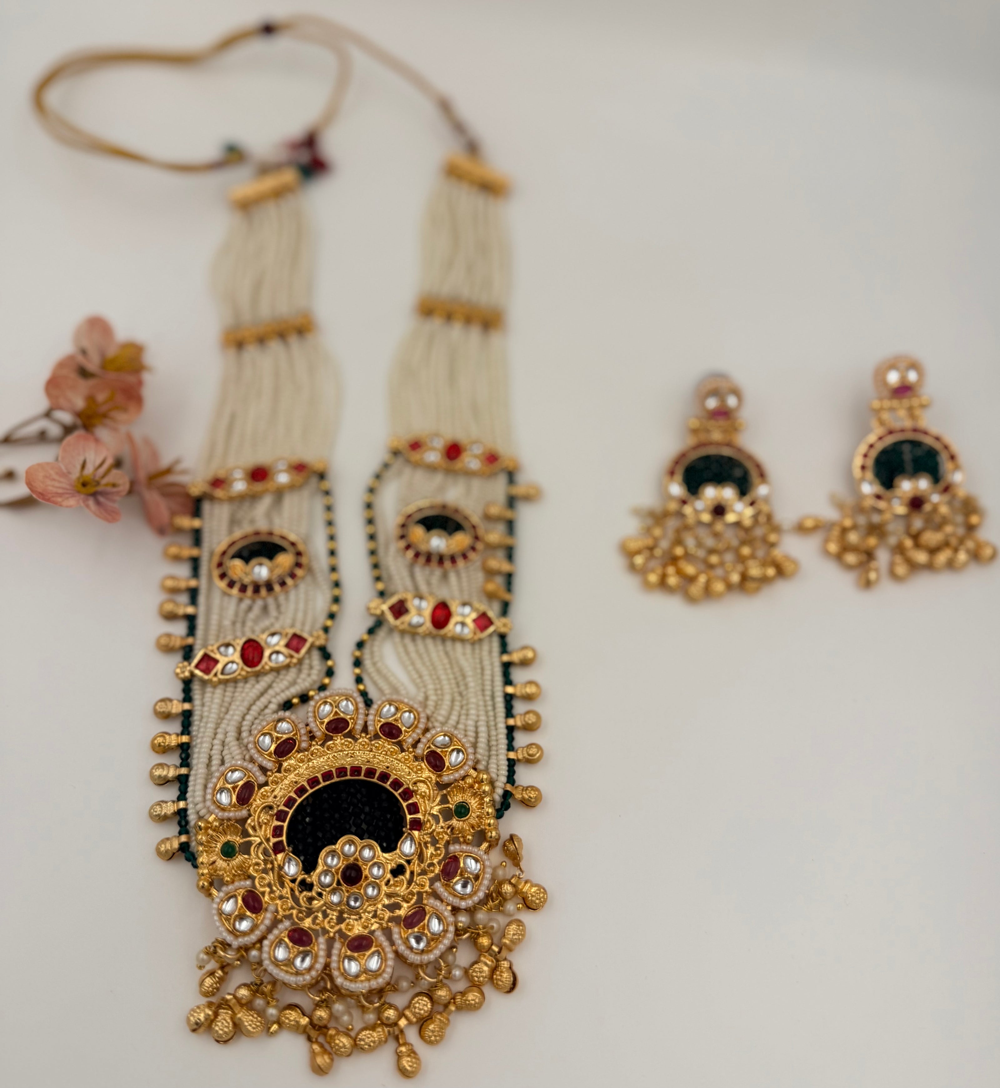 Maharani Pearl Kundan Necklace Set
