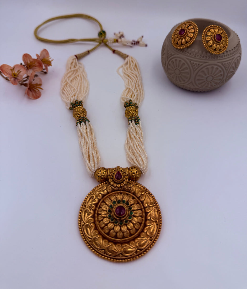 Antique Coin Pendent Necklace