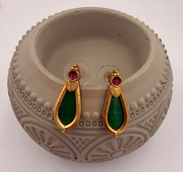 Antique Gold Green Stone Pendant Necklace Set