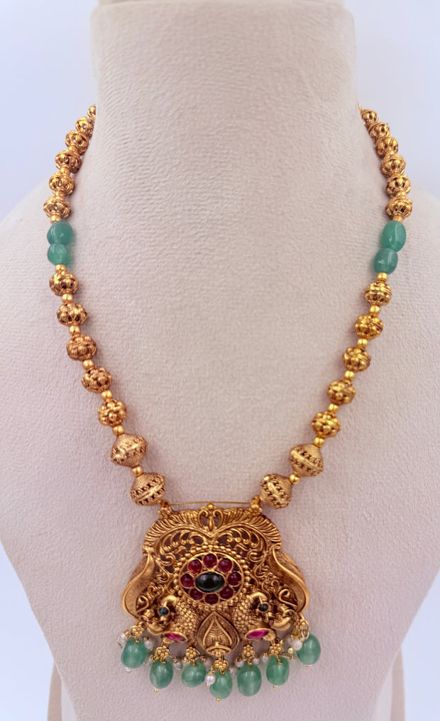 Antique Gold Green Bead Pendant Necklace Set