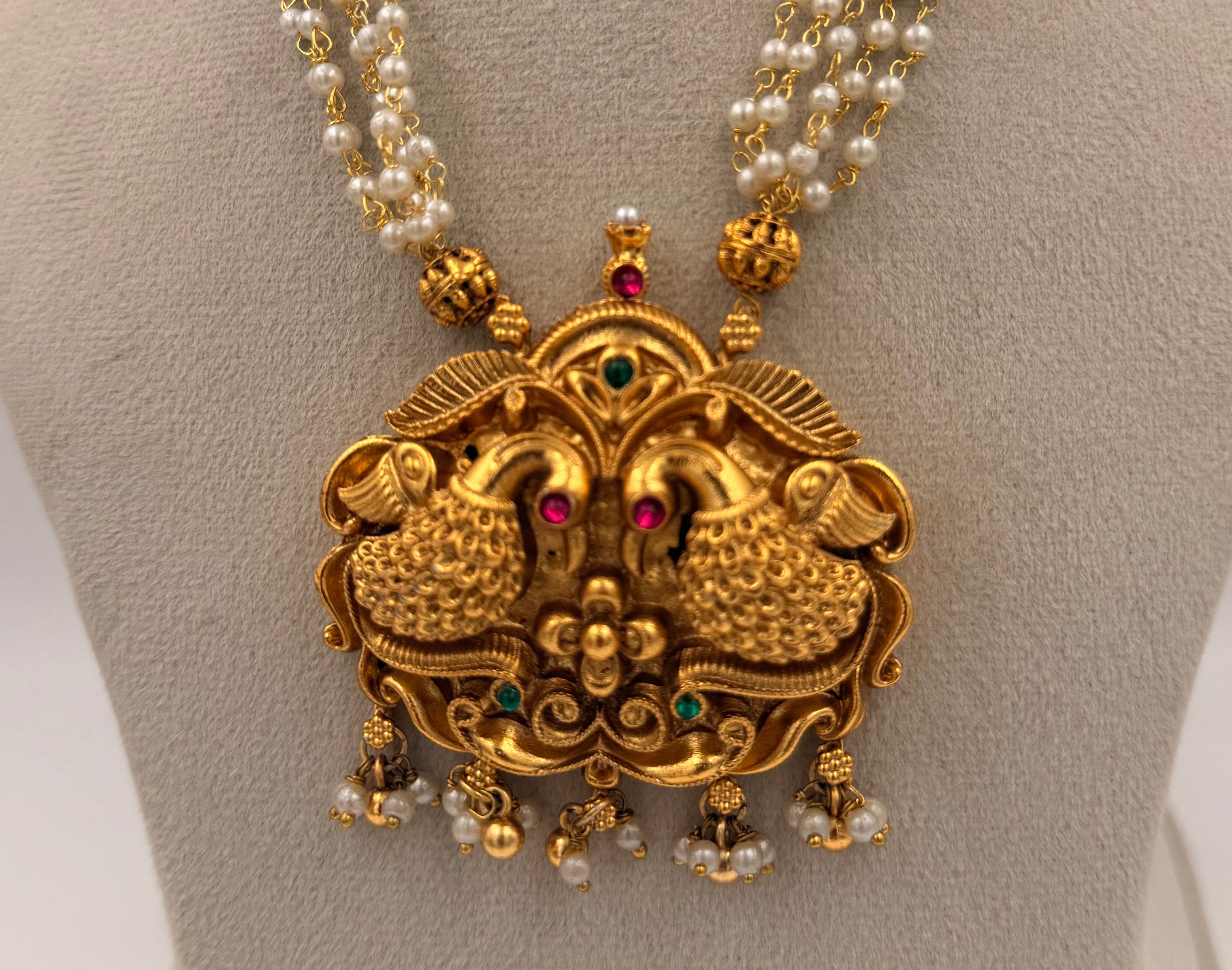 Antique Gold Peacock Pendant Pearl Necklace Set