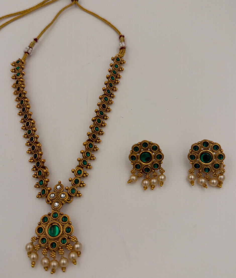 Antique Gold Green Stone Pendant Necklace Set