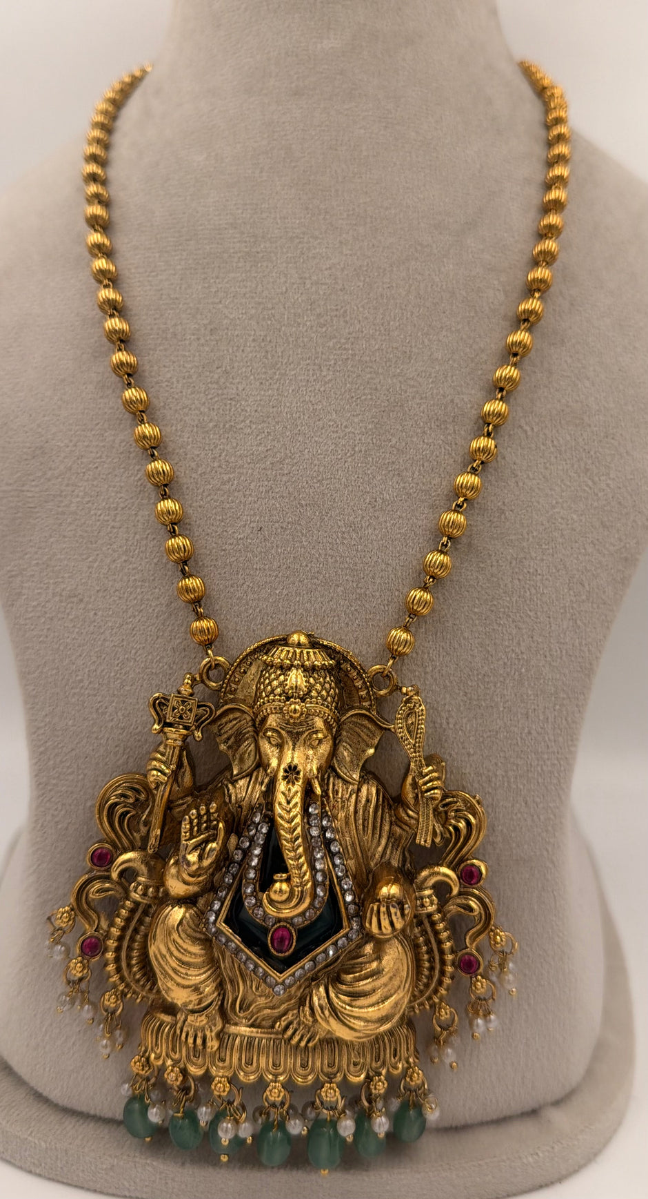 Antique Gold Ganesha Pendant Necklace Set