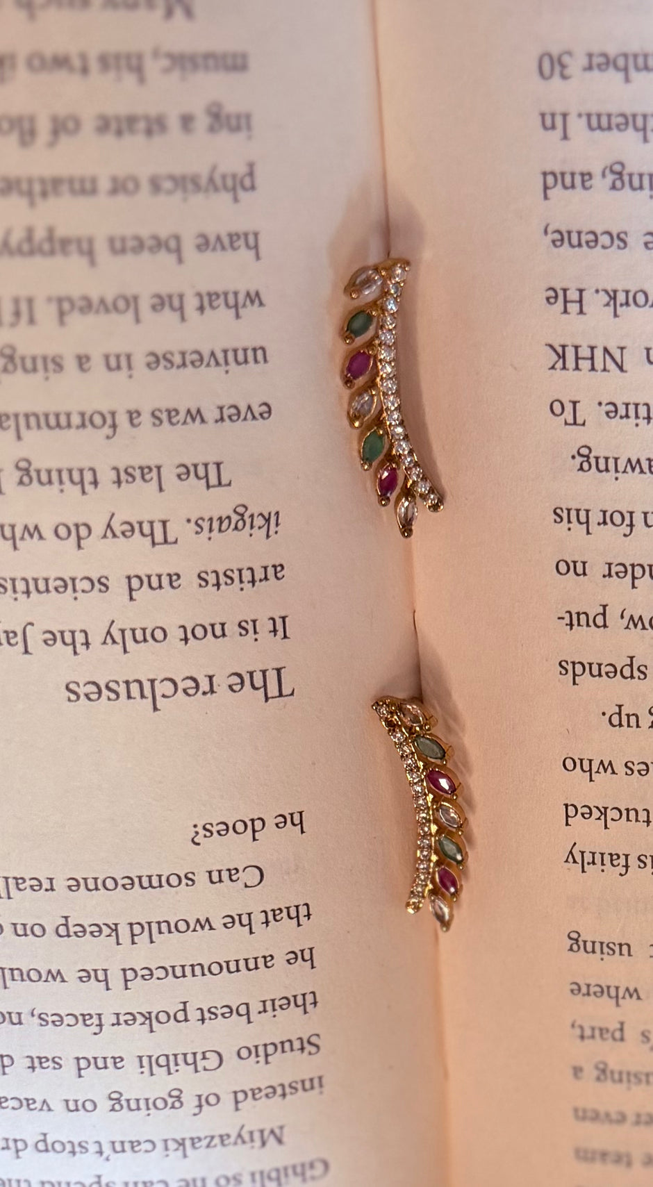 Multicolor Leaf Crystal Ear Cuff