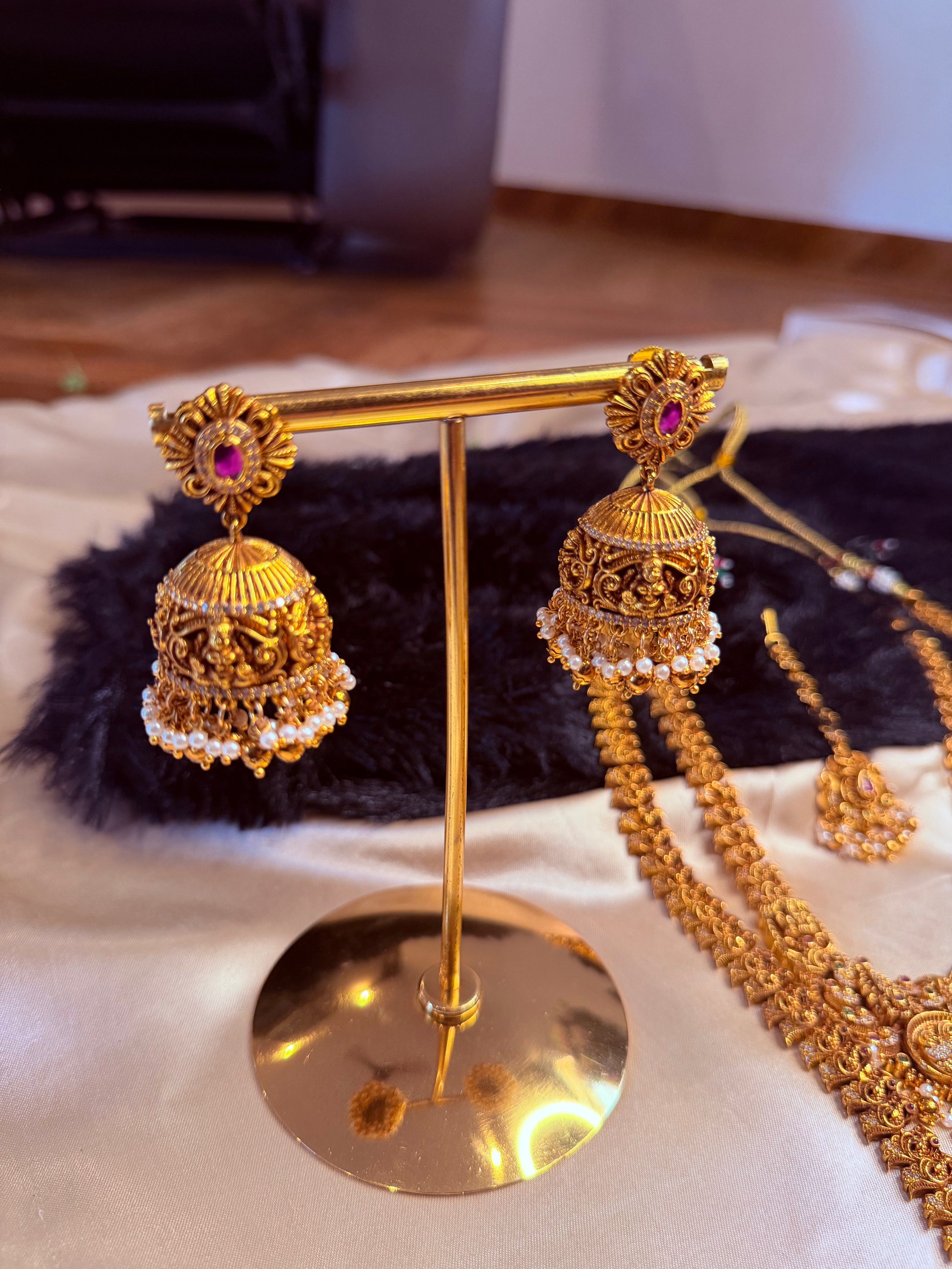 Royal Temple Nakashi Bridal Jewellery Set
