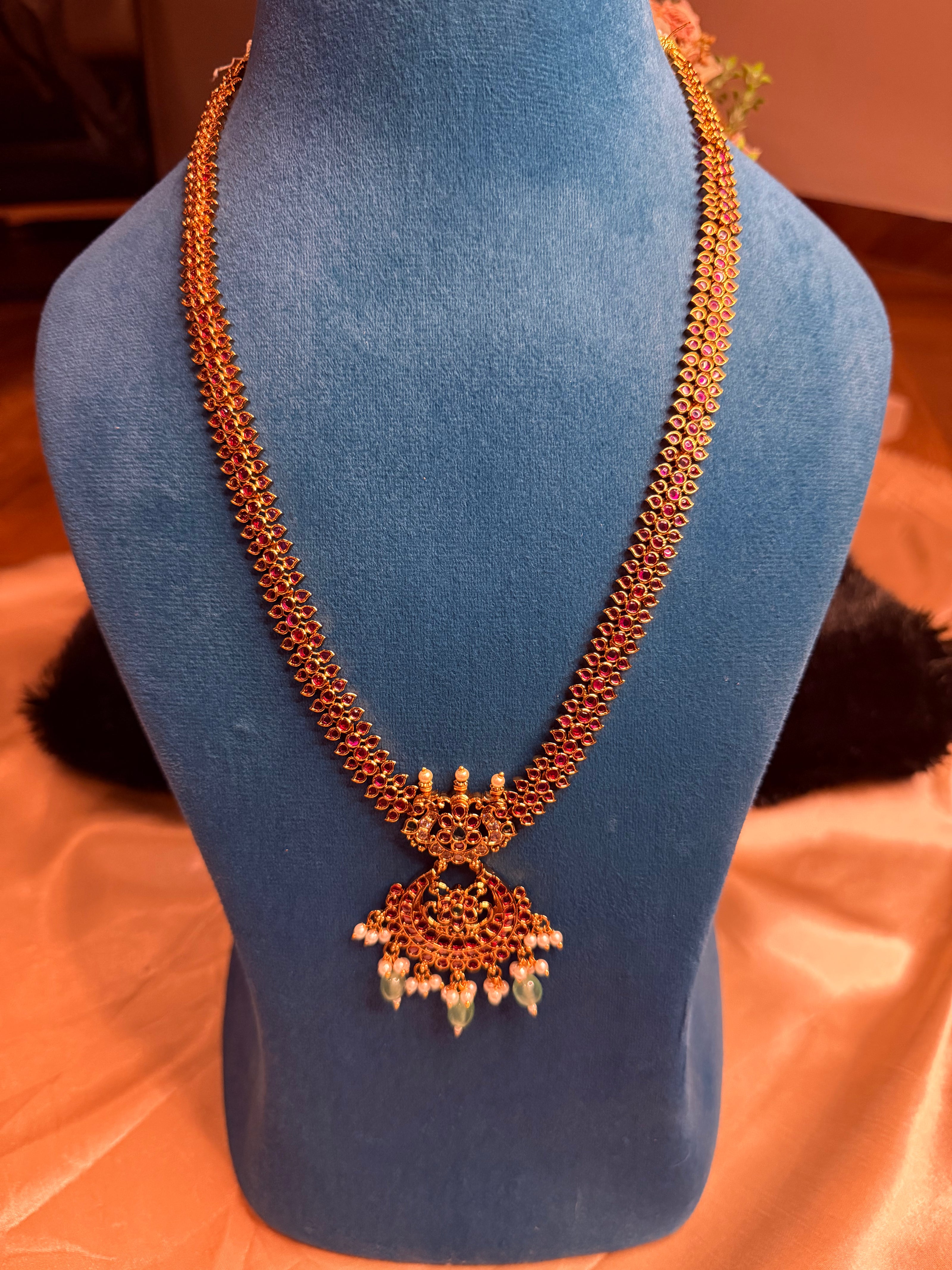 Premium Ruby & Green Beaded Necklace Set