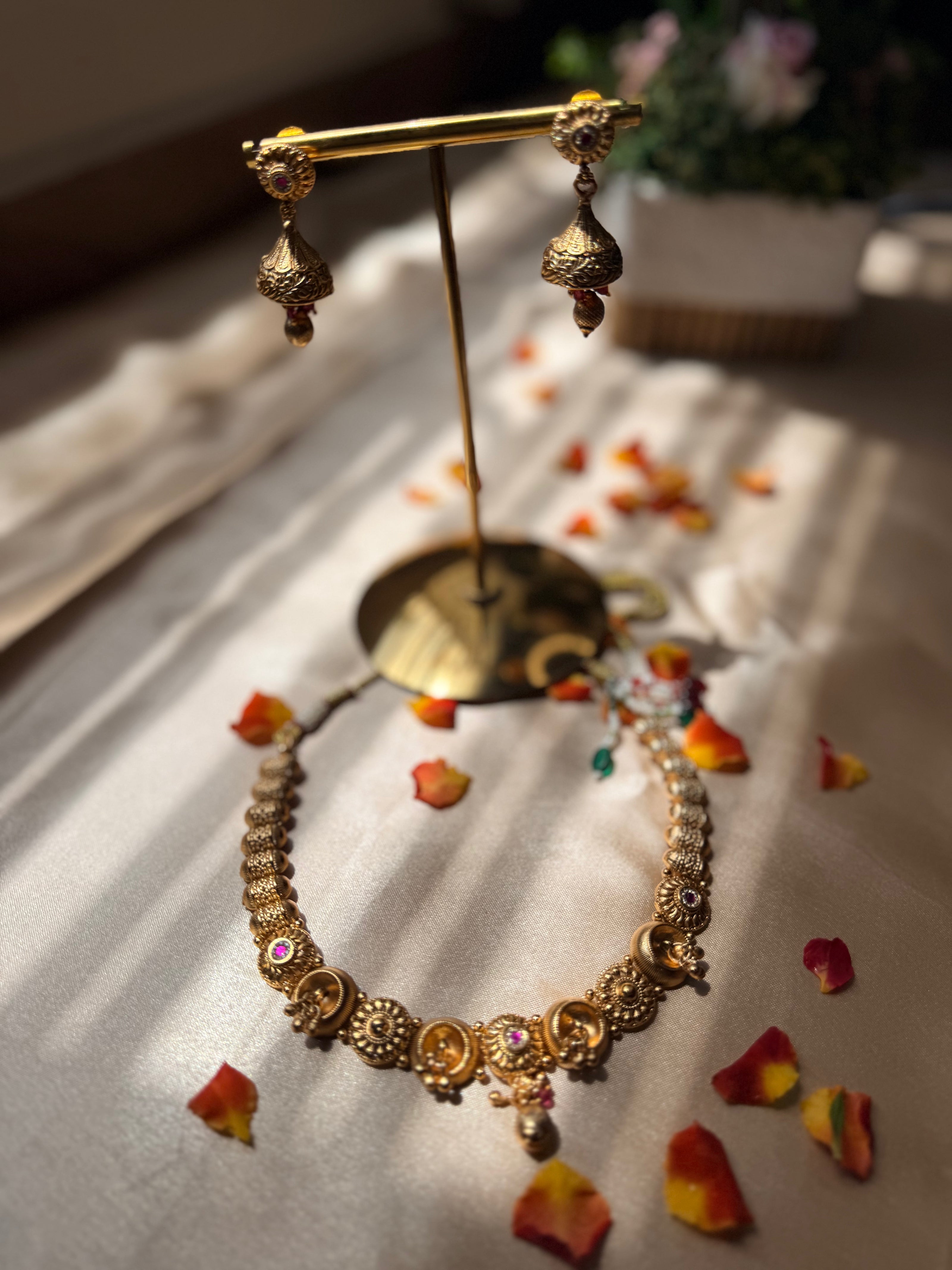 Royal Heritage Kundan Necklace Set