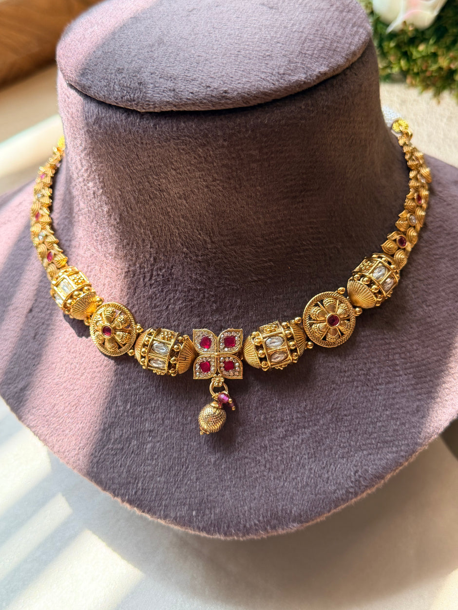 Antique Gold Kundan Neckset with Matching Jhumka Earrings