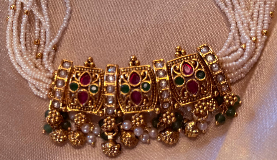 Elegant Pearl Kundan Necklace Set