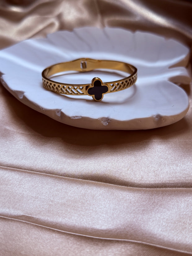Elegant Adjustable Clover Bracelet